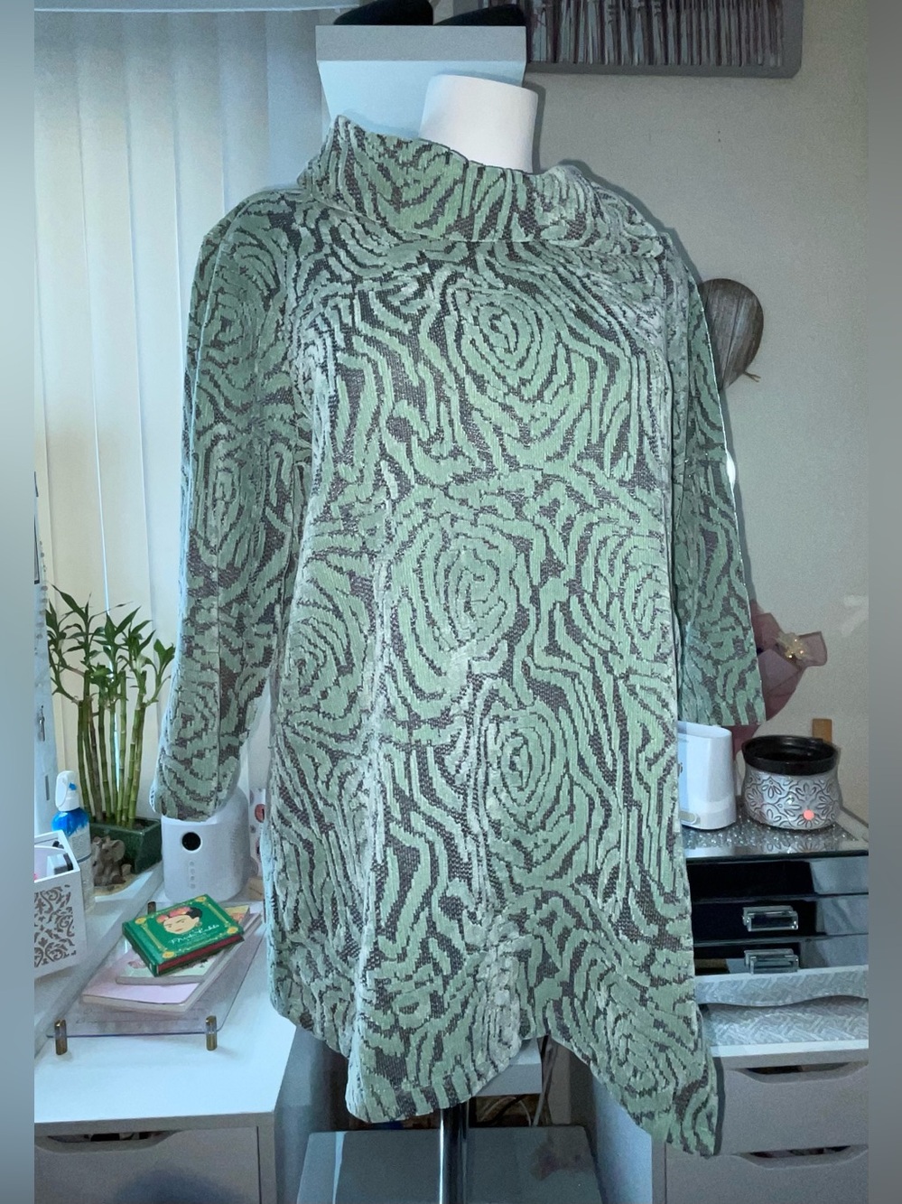 Ruby Rd. Mint Green Patterned Cowl-Neck Tunic